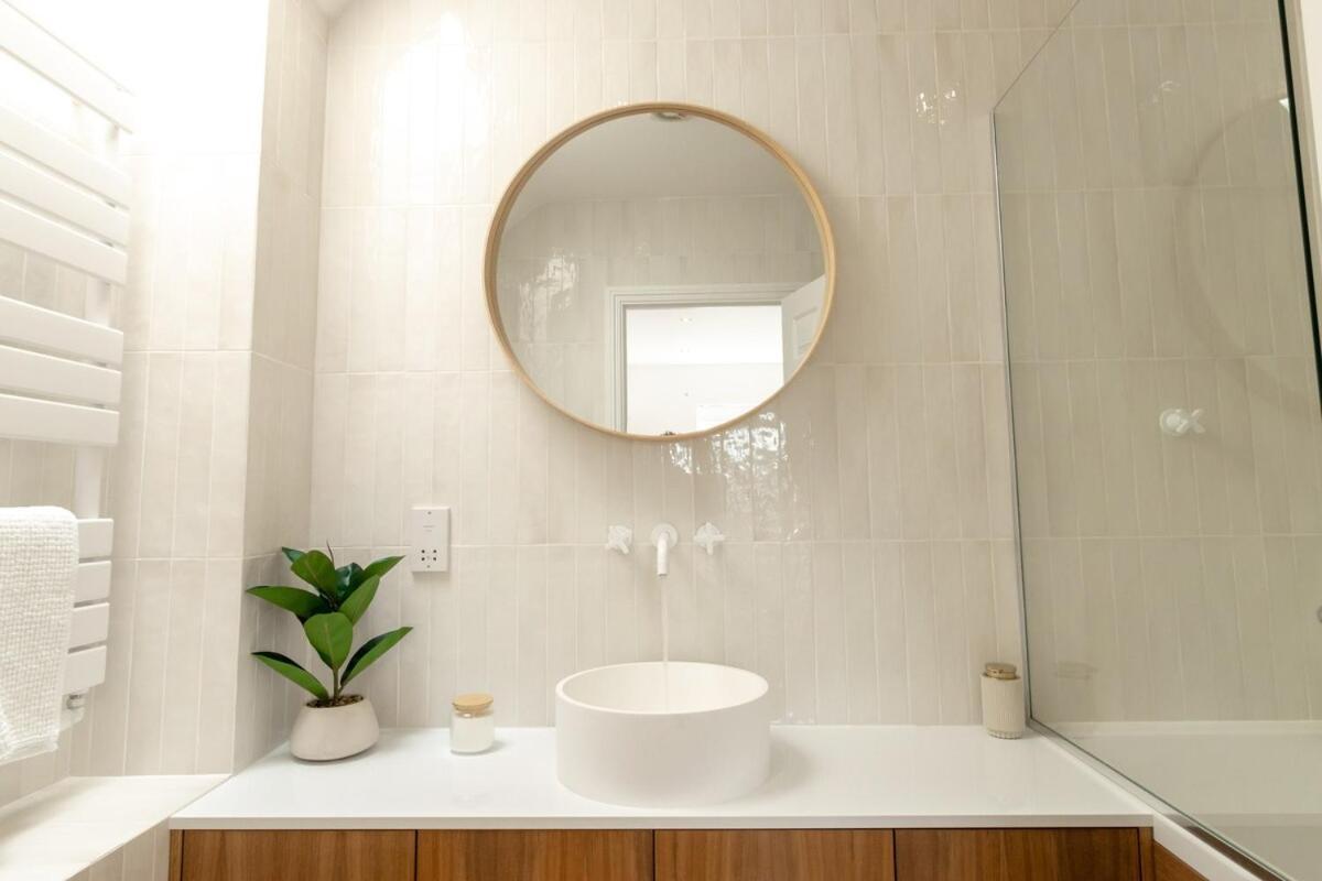 Luxury 2 Bed Edwalton Apartment